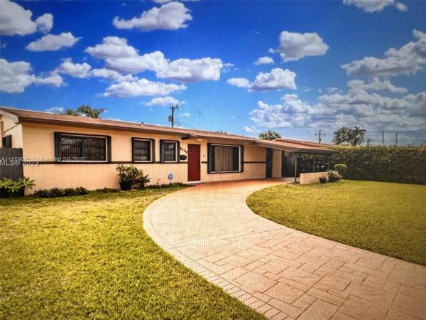 10450 SW 43rd St, Miami, Florida 33165, image 1
