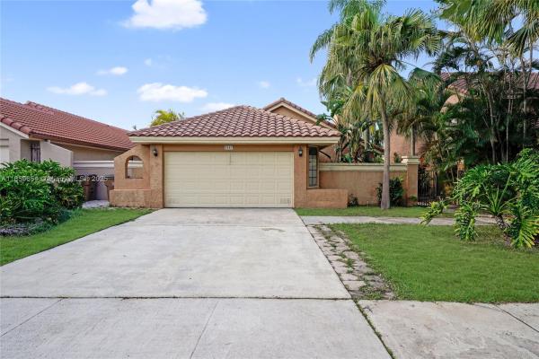 Starlight Cove, 3887 NW 7th Pl, Deerfield Beach, Florida 33442, image 2