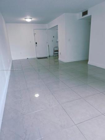 Malky, 365 NE 125th St #315, North Miami, Florida 33161, image 1