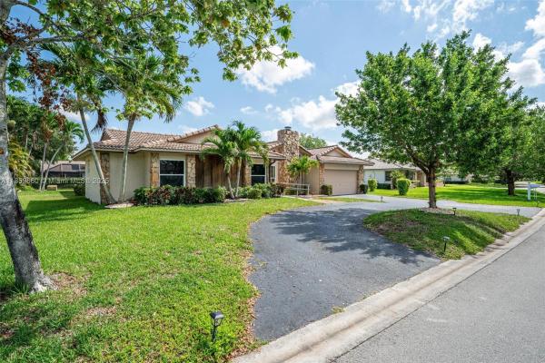 Oakwood, 9919 SW 1st Ct, Coral Springs, Florida 33071, image 1