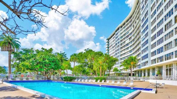 Parkview Point, 7441 Wayne Ave #2M, Miami Beach, Florida 33141, image 1