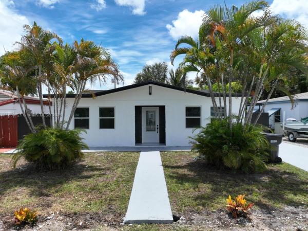 1782 NE 175th St, Miami, Florida 33162, image 1
