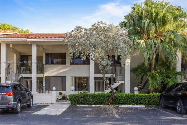 Mira Lago, 3300 NW 46th St #103, Oakland Park, Florida 33309, image 1