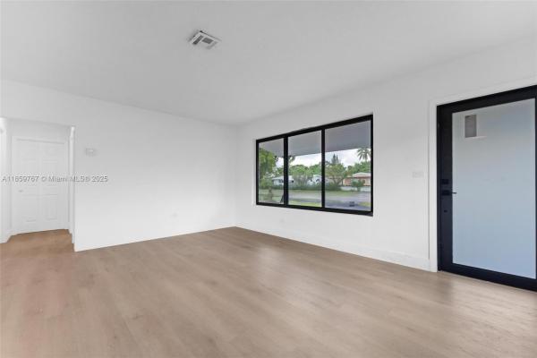 Miramar Tropical, 2919 Acapulco Dr, Miramar, Florida 33023, image 3