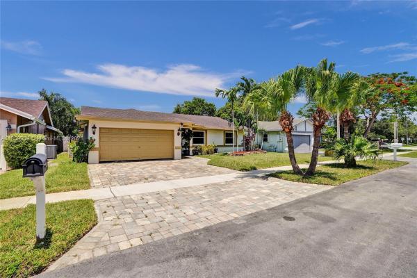Welleby Isles, 4365 NW 103rd Ter, Sunrise, Florida 33351, image 2