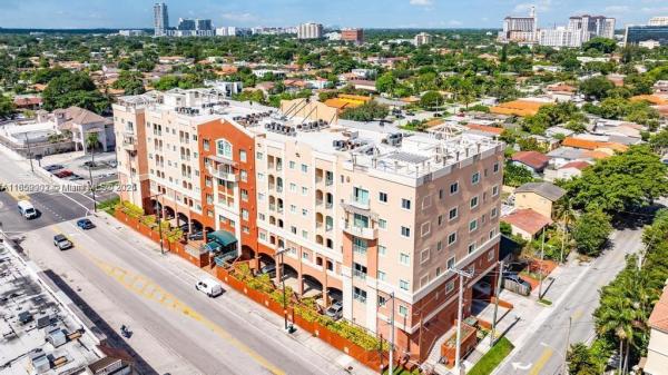 Shamrock By The Gables, 2280 SW 32nd Ave #313, Miami, Florida 33145, image 2