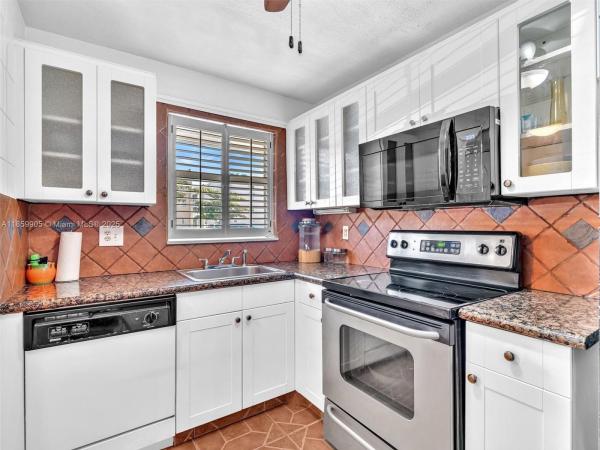 Sunrise Lakes 1, 8020 N Sunrise Lakes Dr #110, Sunrise, Florida 33322, image 1