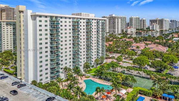 Oceanview B, 19380 Collins Ave #308, Sunny Isles Beach, Florida 33160, image 2
