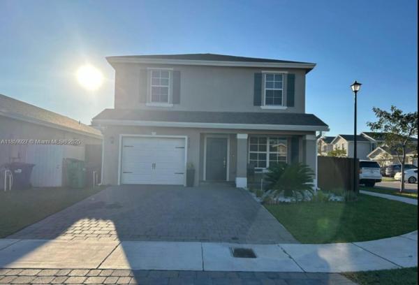 Royal Homes West, 572 NE 6th Pl, Florida City, Florida 33034, image 1