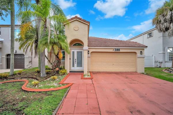 Mahogany Way, 544 NW 159th Ln, Pembroke Pines, Florida 33028, image 1
