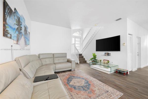 L'Etoile At Emerald Pointe, 3720 Piedmont St, Hollywood, Florida 33021, image 1