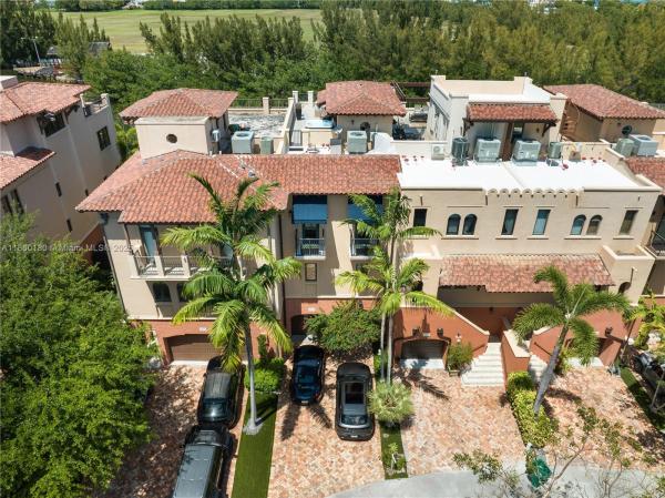 6222 Paradise Point Dr, Palmetto Bay, Florida 33157, image 1