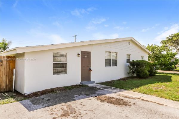 Lantana Heights, 1116 S 14th Ct, Lantana, Florida 33462, image 1