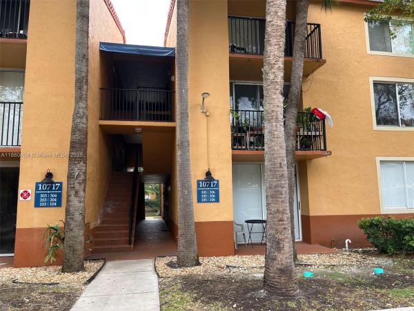 Lakes Of Jacaranda, 10717 Cleary Blvd #206, Plantation, Florida 33324, image 1