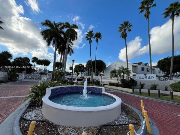 Antigua At Country Club Of Miami, 17500 NW 67th Pl #M-4, Country Club, Florida 33015, image 3