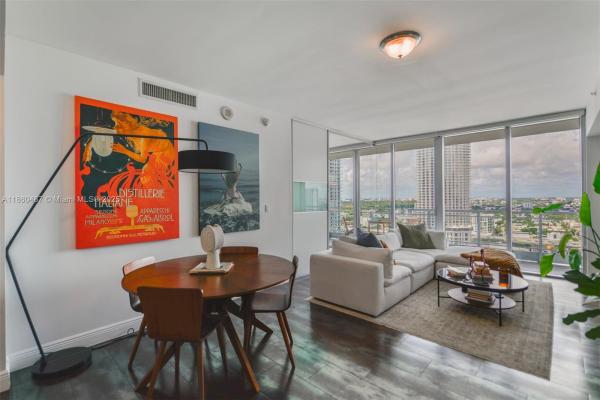Mint At Riverfront, 92 SW 3rd St #2707, Miami, Florida 33130, image 1