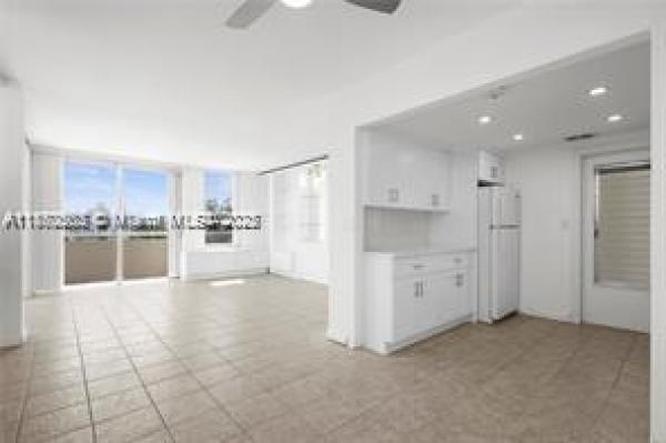 Abbott House, 7735 Abbott Ave #5C, Miami Beach, Florida 33141, image 1