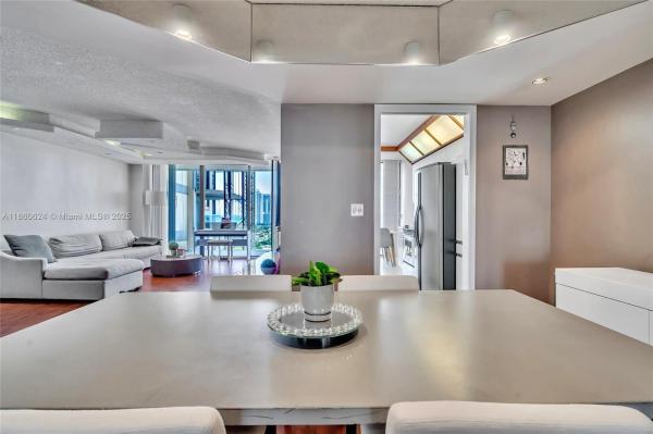 Turnberry Towers, 19355 Turnberry Way #19F, Aventura, Florida 33180, image 1