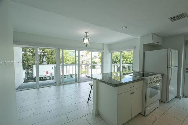 Villaggio In The Grove Tower, 2740 SW 28th Ter #201, Miami, Florida 33133, image 2