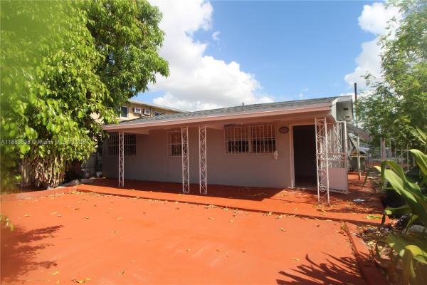 Hialeah Homesites, 965 W 23rd St, Hialeah, Florida 33010, image 1