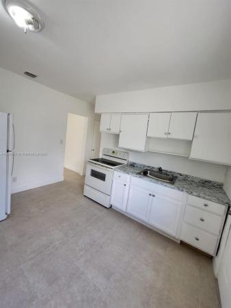 642 NW 77th St #2, Miami, Florida 33150, image 1