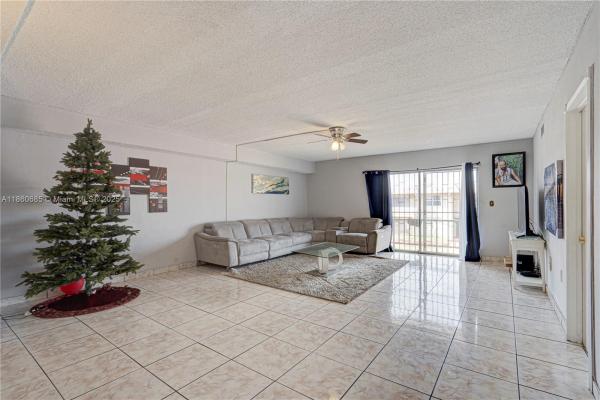 New World, 301 NW 177th St #214, Miami Gardens, Florida 33169, image 1