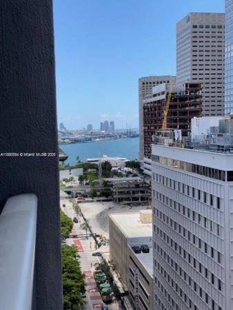 Centro, 151 SE 1st St #1607, Miami, Florida 33131, image 1