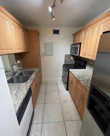 460 W Park Dr #202, Unincorporated Dade County, Florida 33172, image 1
