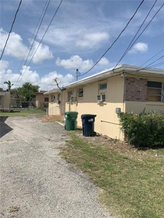 1725 NW 59th St #3, Unincorporated Dade County, Florida 33142, image 1