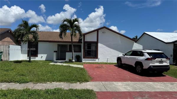 12621 SW 210th Ter, Unincorporated Dade County, Florida 33177, image 1