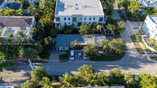 Seven Seas, 1615 NE 9th St, Fort Lauderdale, Florida 33304, image 1