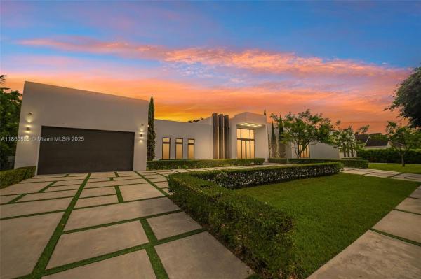 Town & Ranch Estates, 6175 SW 128th St, Pinecrest, Florida 33156, image 1