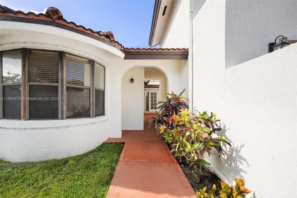 11822 SW 108th Ter, Miami, Florida 33186, image 1