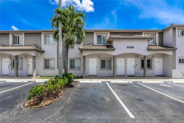 Doral Grand, 5725 NW 109 Ave 26, Doral, Florida 33178, image 1