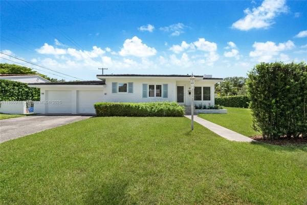 Coral Gables Country Club, 4731 Alhambra Cir, Coral Gables, Florida 33146, image 1
