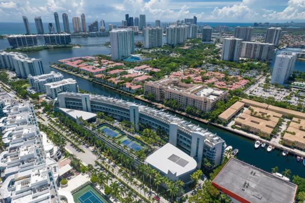 Artech Residences At Aventura, 2950 NE 188th St #330, Aventura, Florida 33180, image 1