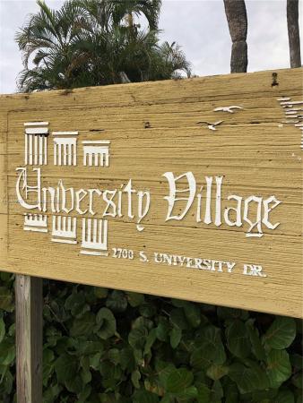 University Village East, 2800 S University Dr #2A, Davie, Florida 33328, image 1