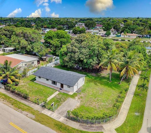 Bankers, 3354 NW 181st St, Miami Gardens, Florida 33056, image 1