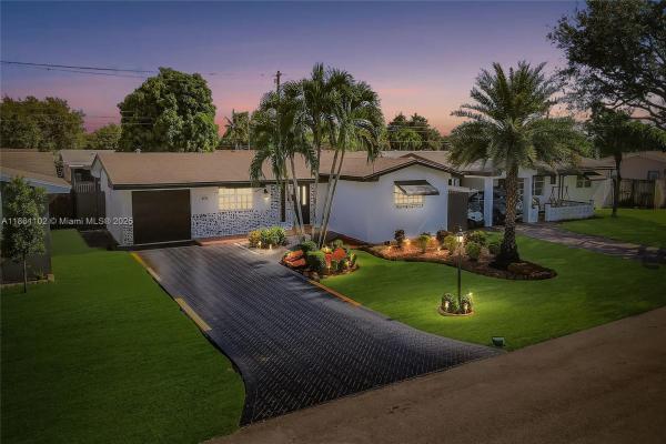 Boulevard Heights, 8571 NW 15th Ct, Pembroke Pines, Florida 33024, image 1