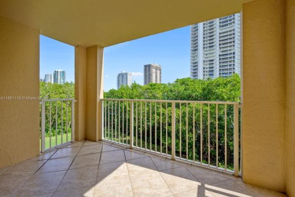 The Yacht Club At Aventura, 19601 E Country Club Dr #7308, Aventura, Florida 33180, image 1