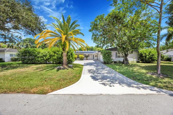 Mangowood, 14701 SW 84th Ct, Palmetto Bay, Florida 33158, image 1