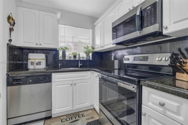 Sunrise Lakes 1, 2651 E Sunrise Lakes Dr #104, Sunrise, Florida 33322, image 1