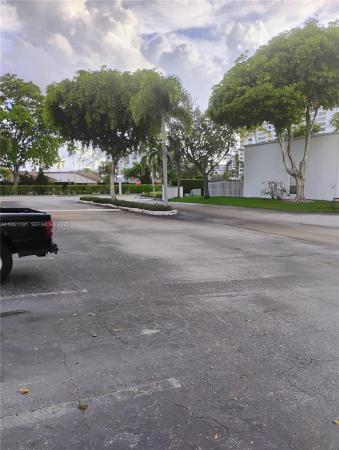 Venetian Park East, 612 NE 27th Ave, Hallandale Beach, Florida 33009, image 2