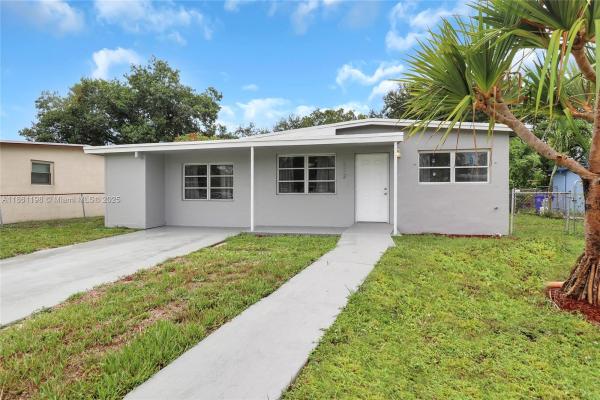 Boulevard Gardens, 272 NW 30th Ter, Fort Lauderdale, Florida 33311, image 1