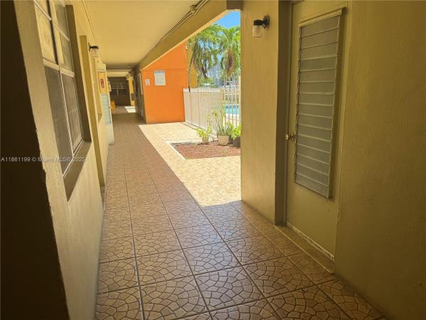 The Palms 51, 1851 NE 168th St #A-2, North Miami Beach, Florida 33162, image 2