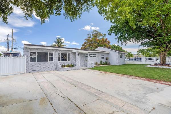 Myrtle Grove, 17201 NW 37th Ave, Miami Gardens, Florida 33056, image 2
