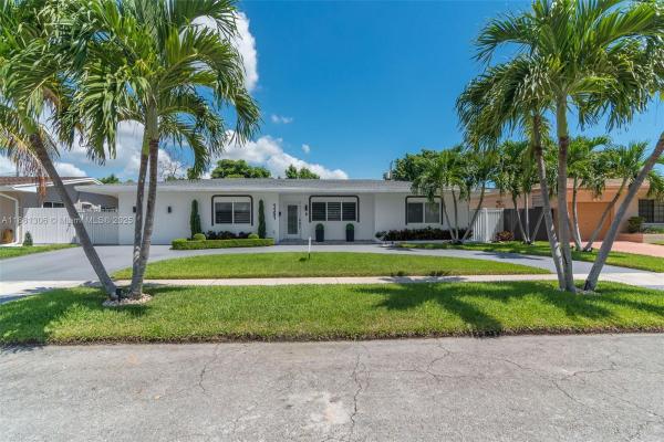 1151 NE 203rd St, Miami, Florida 33179, image 1