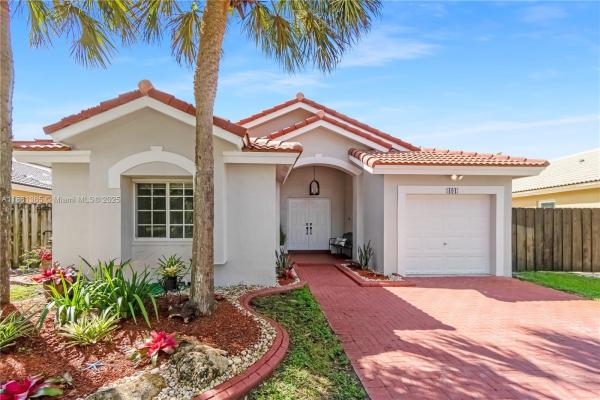 Walden Lake, 491 SW 203rd Ave, Pembroke Pines, Florida 33029, image 1