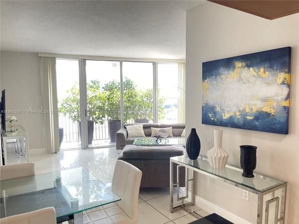 Opera Tower, 1750 N Bayshore Dr #1414, Miami, Florida 33132, image 1