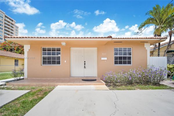 W D Sanfords, 3653 SW 27th St #-, Miami, Florida 33133, image 1